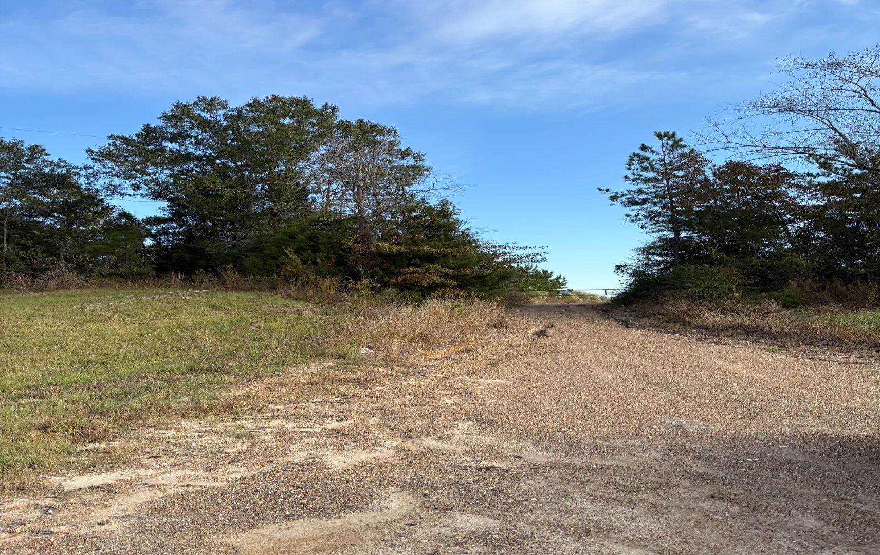 Maclean Road, Jackson, Mississippi 39209