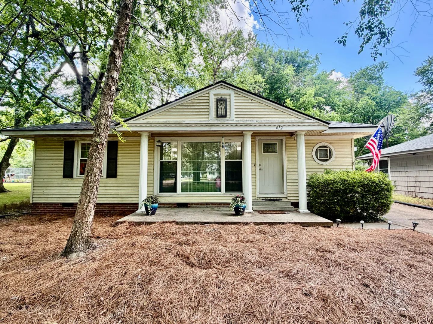 412 S Victoria Avenue, Cleveland, Mississippi 38732