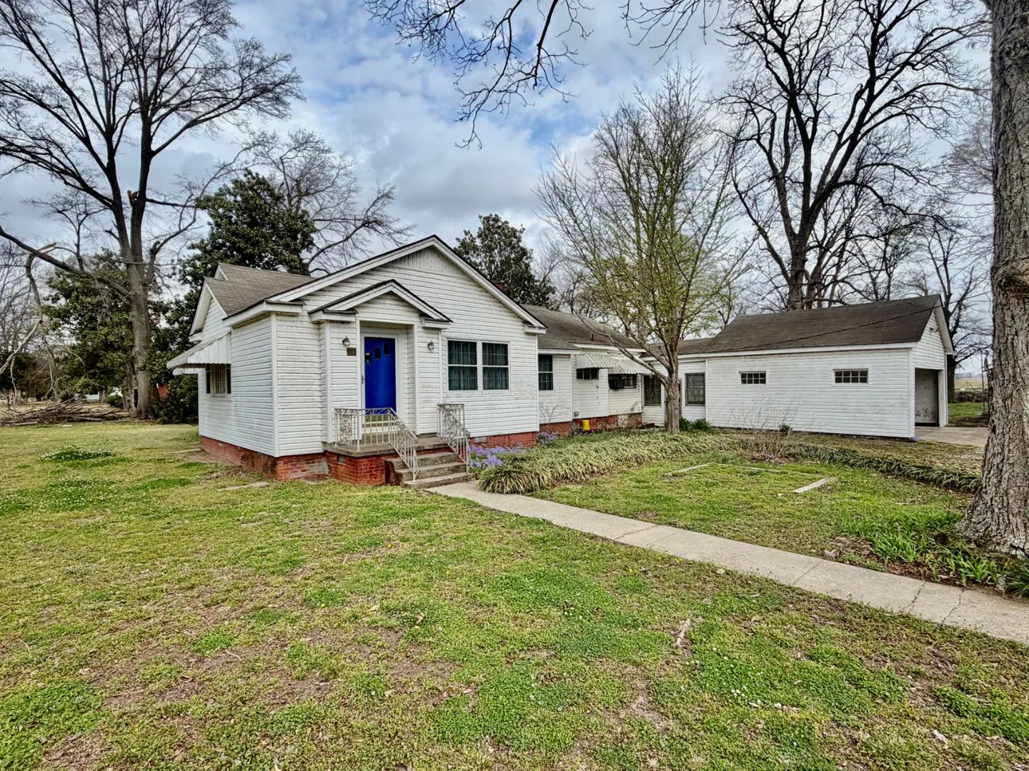 405 Preston Street, Benoit, Mississippi 38725