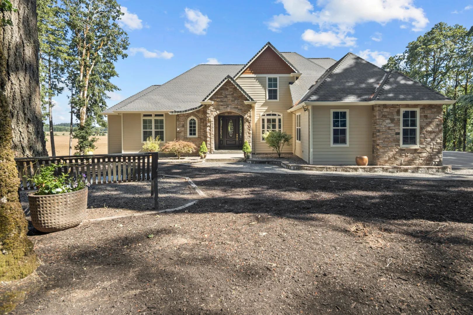 Carlton Equestrian Retreat, view 2